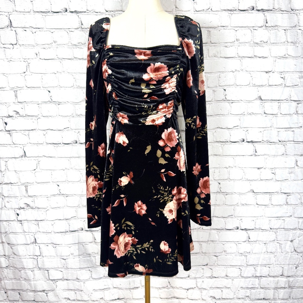 GOOD LUCK GEM - Floral Ruched Velour Mini Dress - Size Large